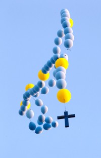 "ȭ ϴ"