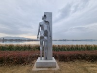 �迵�� �۰� ������ǰ, ������ �Ƹ��ٿ� ���� �Ҿϵ� ������