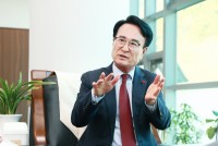 �μ� 8�� ��õ��, `�ӹ��� ����`���� ����ȯ