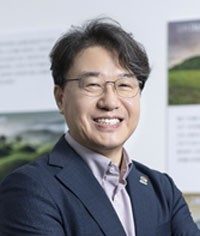 ��30�� ������ �о�ν��� ����