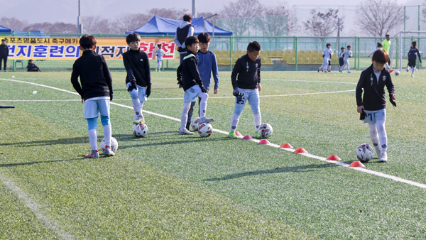 ��õ��, �౸ ���������Ʒ� ��ī ���� ������