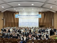 ���ְ�����, ���� ���л� �ܱ��ι��˿��汳��