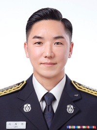 "`������ ����`�� `��å�� ���`�� ���� �� : 2026�� �泲 �����ڹ����� �׸��� �̷�"