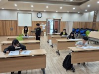 ��û��û�ҳ���ð�, ��ȭ���� ���α׷� �